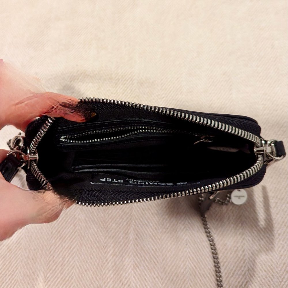 NWOT Crossbody Leather Purse With Chain Strap & Dust Bag (Korean Brand) - Picture 9 of 16